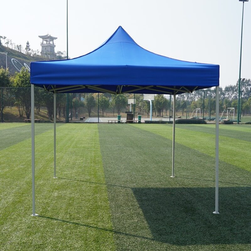 Auvent personnalisable pliable extérieur